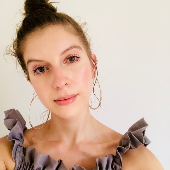 Meet your Posher, Keeley - Picture 1 of 1